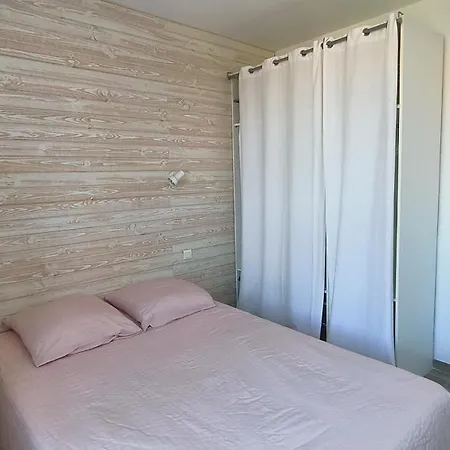 Holiday home Les Goelands 6 Personnes A 50 M De La